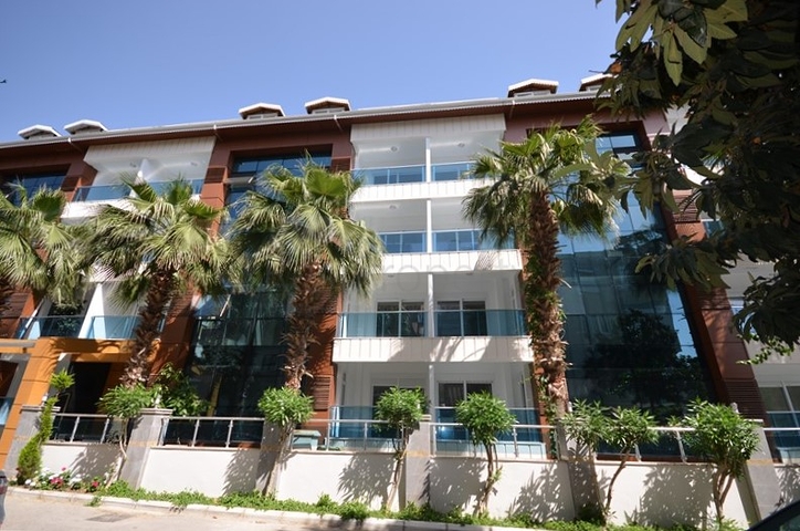 شقة غرفة وصالة في مركز الانيا - قريبة من شاطئ كليوباترا 