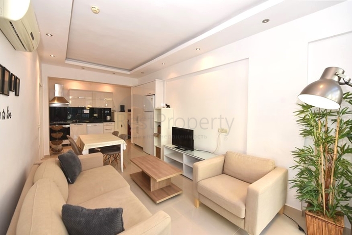 شقة غرفة وصالة في مركز الانيا - قريبة من شاطئ كليوباترا 