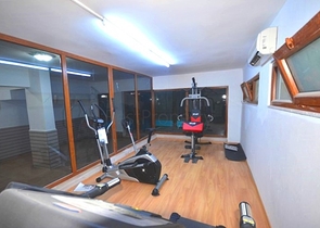 شقة غرفة وصالة في مركز الانيا - قريبة من شاطئ كليوباترا 