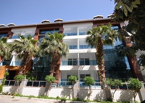 شقة غرفة وصالة في مركز الانيا - قريبة من شاطئ كليوباترا 