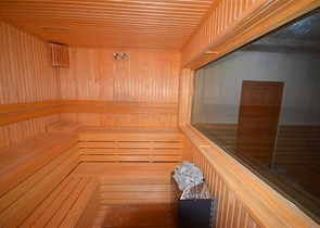 شقة غرفة وصالة في مركز الانيا - قريبة من شاطئ كليوباترا 