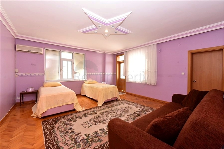 شقة مفروشة 3 + 1 بالقرب من البحر في منطقة أوبا