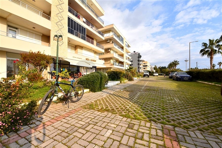 شقة مفروشة 3 + 1 بالقرب من البحر في منطقة أوبا