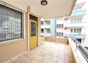 شقة مفروشة 3 + 1 بالقرب من البحر في منطقة أوبا