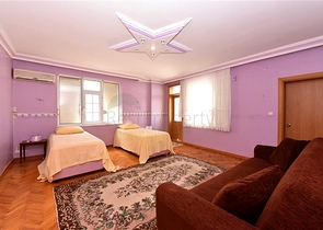 شقة مفروشة 3 + 1 بالقرب من البحر في منطقة أوبا