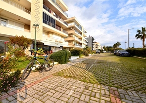 شقة مفروشة 3 + 1 بالقرب من البحر في منطقة أوبا