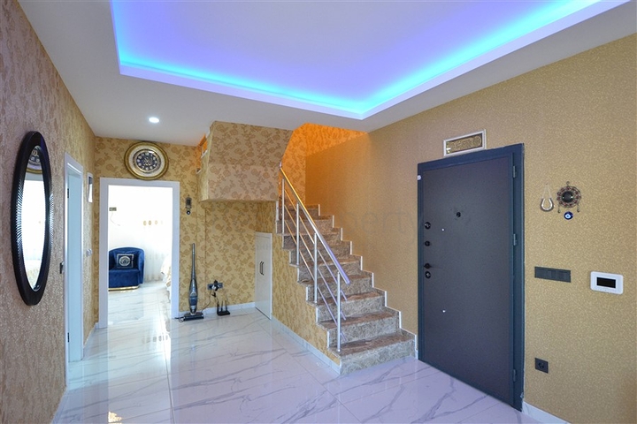 بنتهاوس 3+1 في مجمع سكني مع بنية تحتية في منطقة كارجيجاك