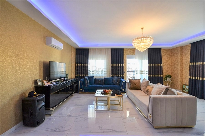 بنتهاوس 3+1 في مجمع سكني مع بنية تحتية في منطقة كارجيجاك