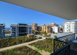 بنتهاوس 3+1 في مجمع سكني مع بنية تحتية في منطقة كارجيجاك