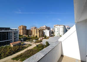 بنتهاوس 3+1 في مجمع سكني مع بنية تحتية في منطقة كارجيجاك