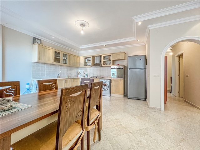 شقة فسيحة 2 + 1 في منطقة توسمور