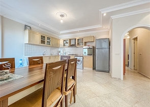 شقة فسيحة 2 + 1 في منطقة توسمور