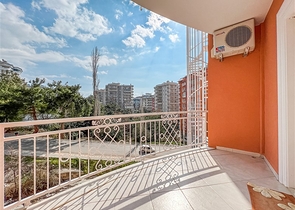 شقة فسيحة 2 + 1 في منطقة توسمور