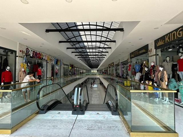 عرض عقارات تجارية في توركلر