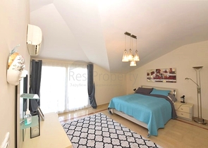 بنتهاوس مفروشة من غرفتي نوم في منطقة أوبا