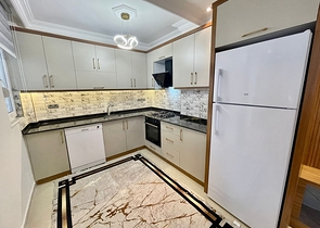 بنتهاوس واسع 3 + 1 في حي أفسالار