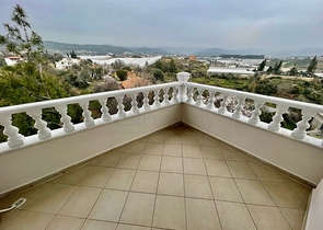 بنتهاوس واسع 3 + 1 في حي أفسالار