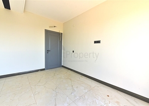 مجمع من نوع النادي قيد الإنشاء في منطقة أوبا