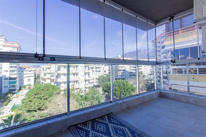 بنتهاوس واسع على ساحل البحر الأبيض المتوسط