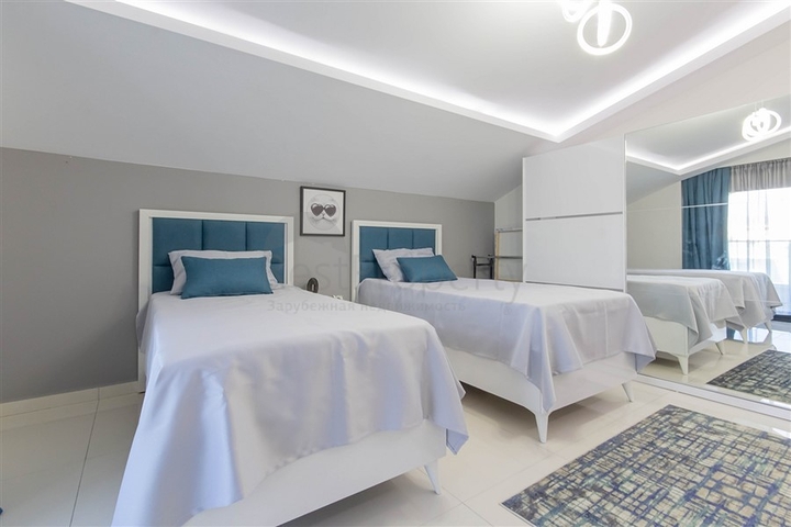 بنتهاوس واسع على ساحل البحر الأبيض المتوسط