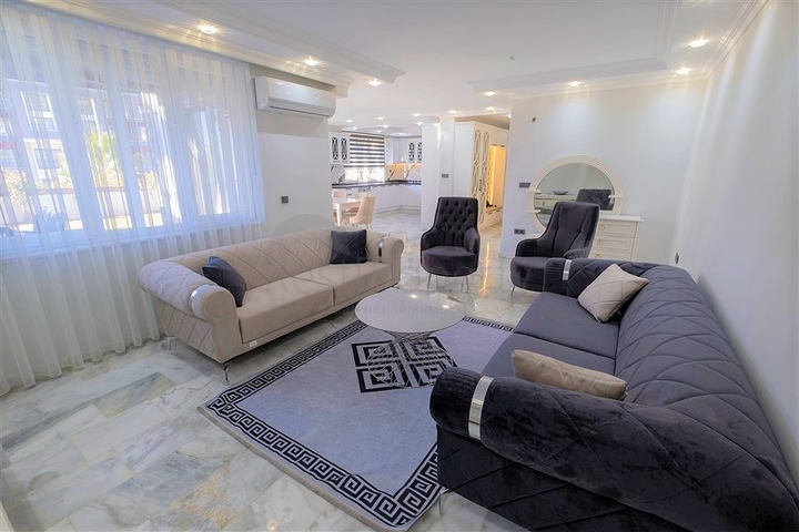 فيلا في منطقة كوناكلي