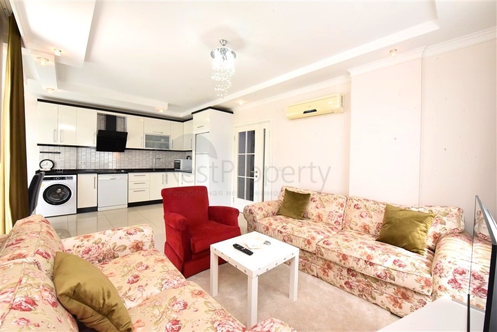 شقة 2+1 على بعد 50 متر من البحر في منطقة كستل 