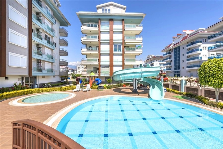 شقة 2+1 على بعد 50 متر من البحر في منطقة كستل 