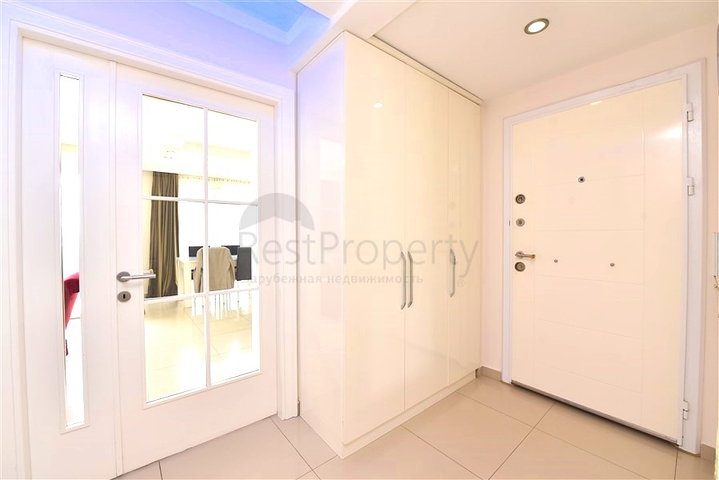 شقة 2+1 على بعد 50 متر من البحر في منطقة كستل 