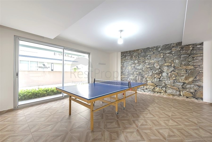 شقة 2+1 على بعد 50 متر من البحر في منطقة كستل 