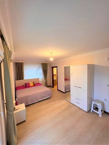 شقة 2 + 1 على الخط الأول في حي محمودلار