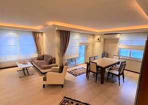 شقة 2 + 1 على الخط الأول في حي محمودلار