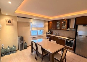 شقة 2 + 1 على الخط الأول في حي محمودلار