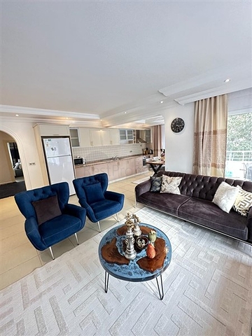 شقة فسيحة 2 + 1 في منطقة أوبا