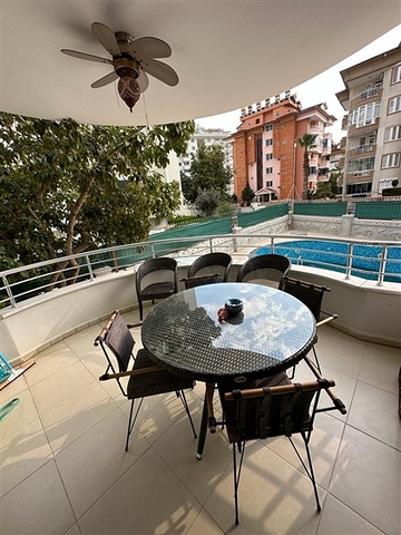 شقة فسيحة 2 + 1 في منطقة أوبا