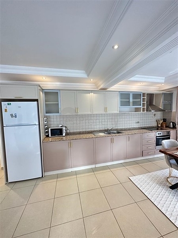 شقة فسيحة 2 + 1 في منطقة أوبا