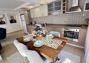 شقة فسيحة 2 + 1 في منطقة أوبا