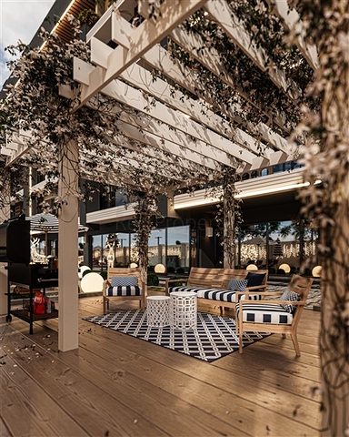 مجمع سكني جديد قيد الإنشاء في منطقة أوبا