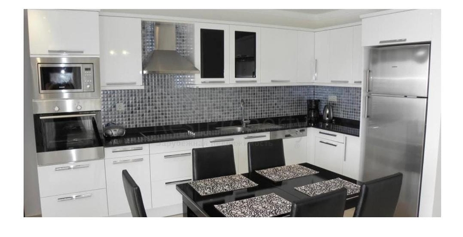 بنتهاوس 4+1 مطل على البحر في منطقة كوناكلي