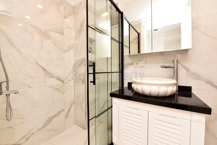 فيلا 3+1 في وسط ألانيا