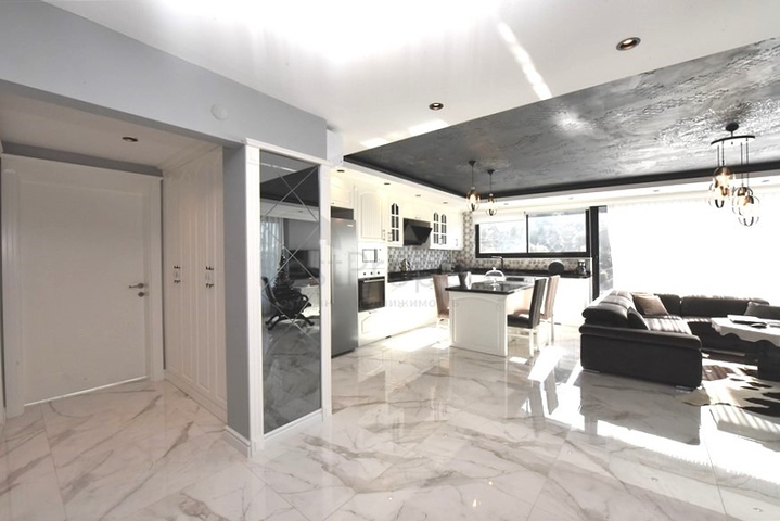 فيلا 3+1 في وسط ألانيا