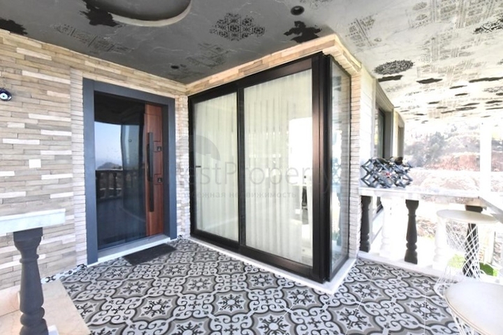 فيلا 3+1 في وسط ألانيا