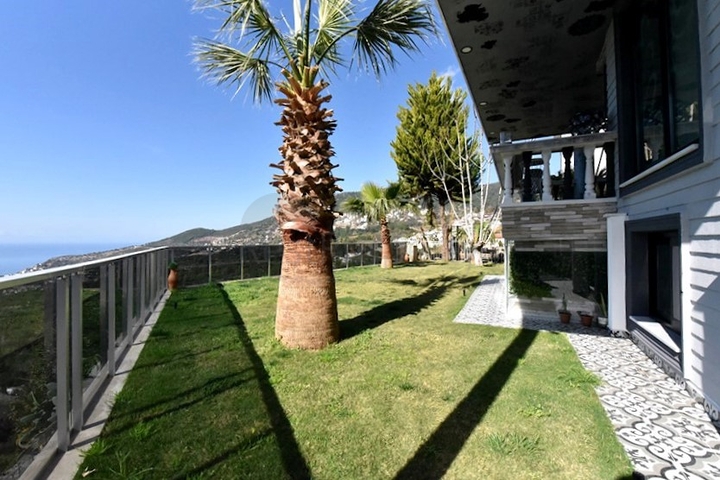 فيلا 3+1 في وسط ألانيا