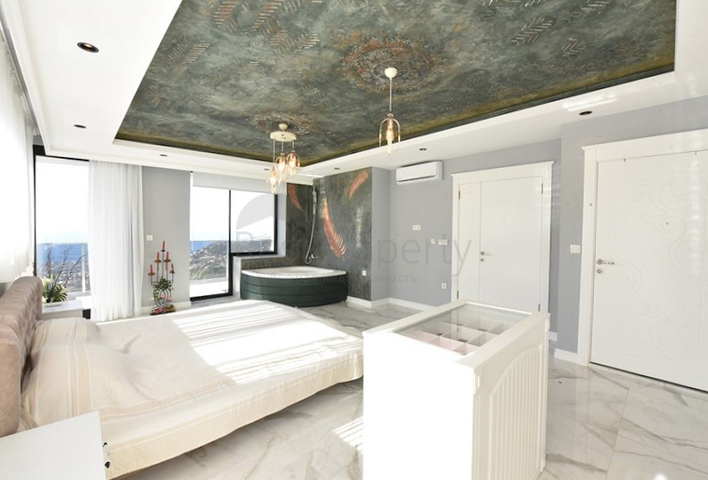 فيلا 3+1 في وسط ألانيا