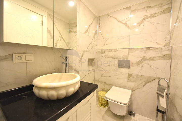 فيلا 3+1 في وسط ألانيا