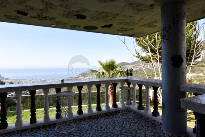 فيلا 3+1 في وسط ألانيا