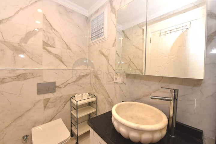 فيلا 3+1 في وسط ألانيا