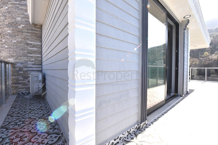 فيلا 3+1 في وسط ألانيا