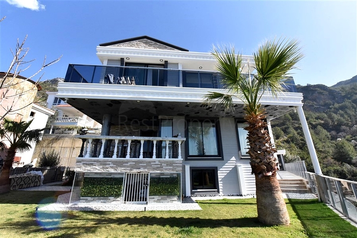 فيلا 3+1 في وسط ألانيا