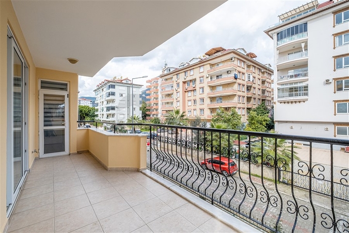 شقة من غرفتي نوم في أوبا بالقرب من البحر