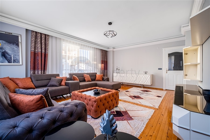 شقة فسيحة 2 + 1 في منطقة أوبا